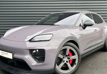 Porsche Macan 6.399 km 90.750 &euro; Papendorf 18059