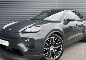 Porsche Macan 3.990 km 87.850 &euro; Papendorf 18059