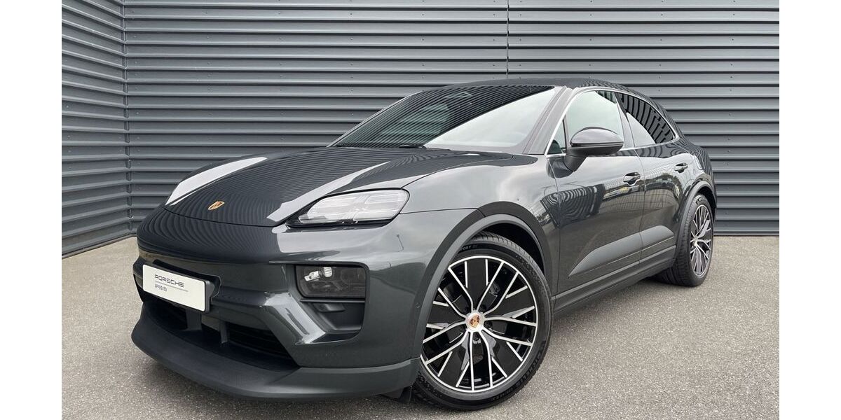 Porsche Macan 8.990 km 82.750 &euro; Papendorf 18059