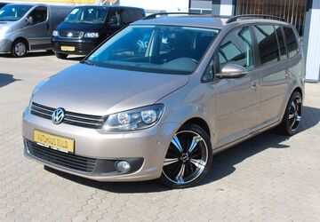 VW Touran 165.867 km 9.990 &euro; Rostock 18107