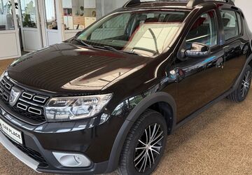 Dacia Sandero 42.100 km 9.599 &euro; Elmenhorst 18107