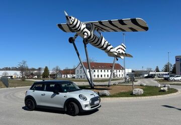 Mini Cooper SE 64.000 km 15.800 &euro; Blankenhagen 18182
