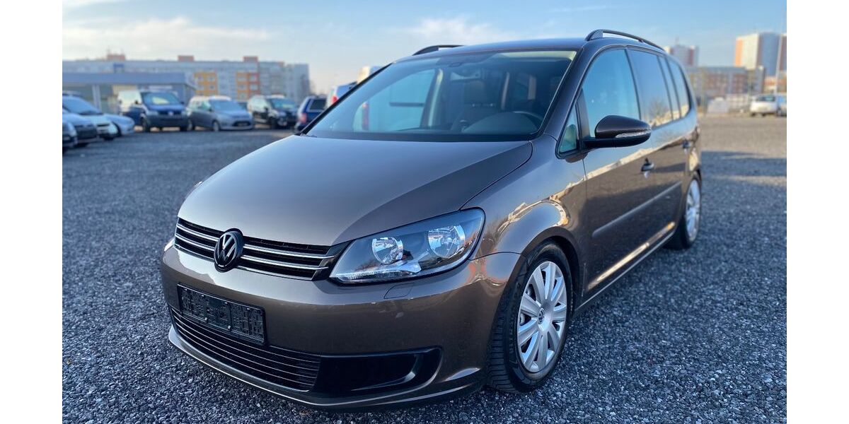 VW Touran 242.196 km 3.900 &euro; Rostock 18107
