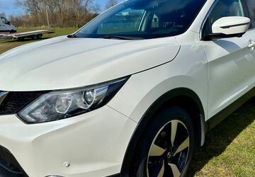 Nissan Qashqai 110.328 km 8.500 &euro; Rostock 18147
