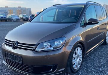 VW Touran 242.196 km 4.450 &euro; Rostock 18107