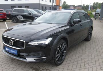 Volvo V90 Cross Country 47.963 km 48.000 &euro; Rostock 18057
