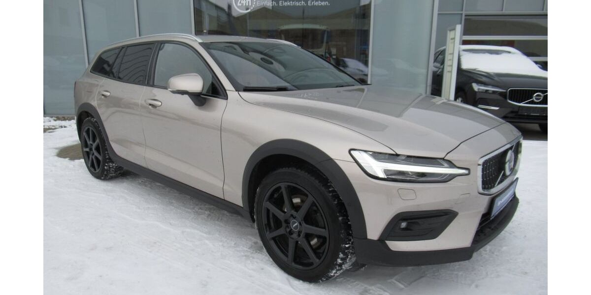 Volvo V60 Cross Country 47.204 km 45.000 &euro; Rostock 18057