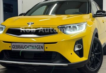 Kia Stonic 46.561 km 13.990 &euro; Roggentin 18184