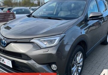 Toyota RAV 4 122.260 km 21.490 &euro; Rostock-Warnemünde 18119