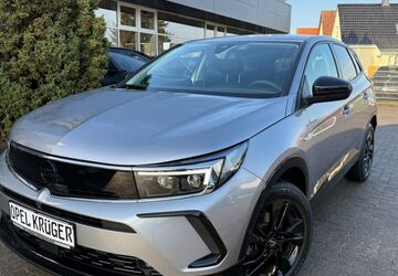 Opel Grandland (X) 33.436 km 23.900 &euro; Rostock 18069