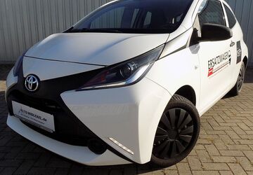 Toyota Aygo (X) 68.890 km 7.290 &euro; Ribnitz-Damgarten 18311