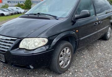 Chrysler Voyager 196.000 km 1.990 &euro; Rostock 18107