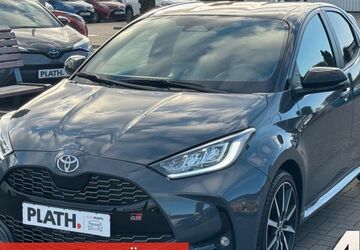 Toyota Yaris 4.934 km 30.490 &euro; Rostock-Warnemünde 18119