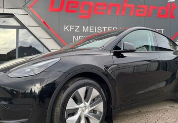 Tesla Model Y 76.964 km 32.990 &euro; Mönchhagen 18182