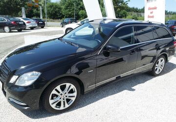 Mercedes-Benz E 200 185.000 km 11.990 &euro; Rostock 18069