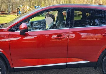 Nissan Qashqai 14.000 km 28.900 &euro; Ribnitz Damgarten 18311