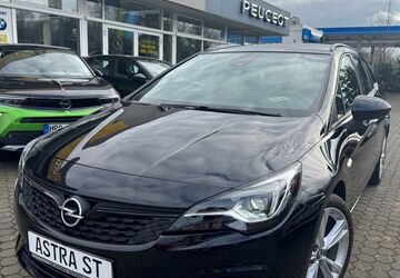 Opel Astra 16.100 km 18.300 &euro; Rostock 18069