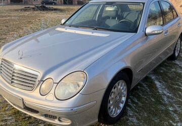 Mercedes-Benz E 220 258.011 km 3.500 &euro; Tessin 18195