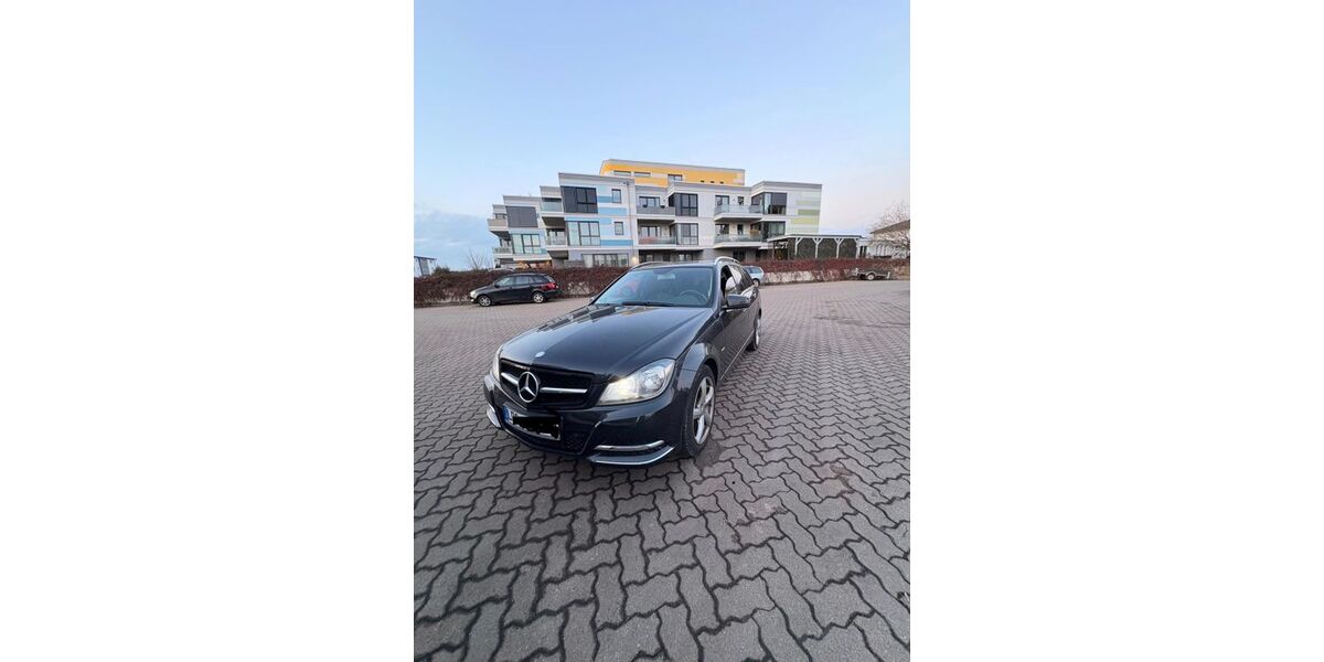Mercedes-Benz C 180 195.000 km 6.799 &euro; sanitz 18190