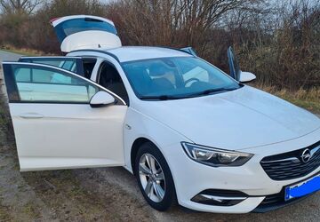 Opel Insignia 124.901 km 12.800 &euro; Gresenhorst 18337