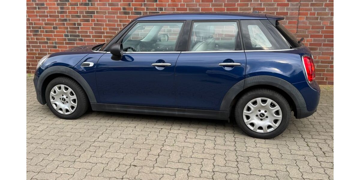 Mini ONE 64.997 km 11.990 &euro; Ribnitz / Nähe Rostock 18311