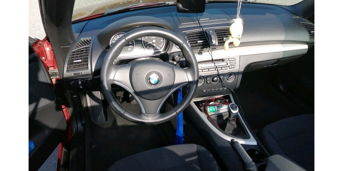 BMW 1er 105.000 km 900.000 &euro; Schwaan 18258
