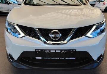 Nissan Qashqai 74.200 km 11.890 &euro; Rostock 18106