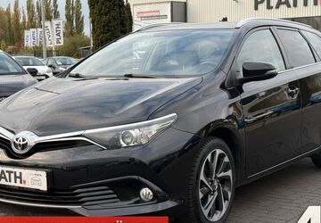 Toyota Auris 95.769 km 11.390 &euro; Rostock-Warnemünde 18119