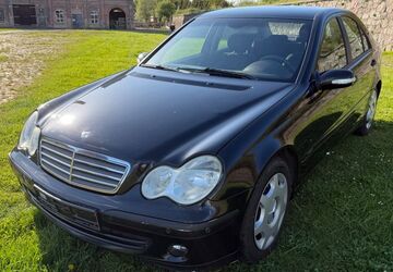 Mercedes-Benz C 220 175.217 km 1.999 &euro; Tessin 18195
