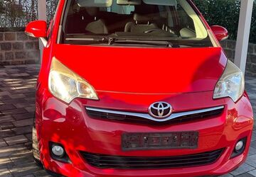 Toyota Verso-S 86.000 km 7.380 &euro; Bad Doberan 18209