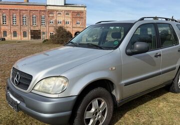 Mercedes-Benz ML 230 246.705 km 1.750 &euro; Tessin 18195