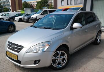 Kia ceed / Ceed 208.000 km 2.499 &euro; Rostock 18107