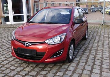 Hyundai i20 74.000 km 5.490 &euro; Rostock 18055