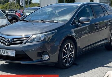 Toyota Avensis 97.720 km 14.590 &euro; Rostock-Warnemünde 18119