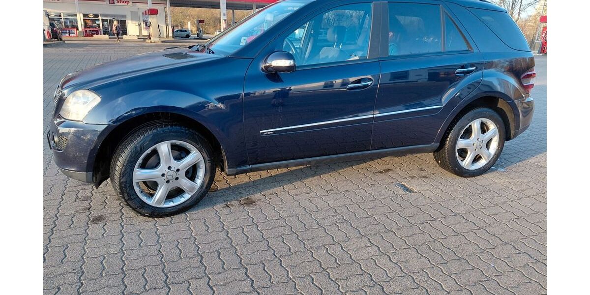 Mercedes-Benz ML 320 225.000 km 4.100 &euro; Dummerstorf OT Reez 18196