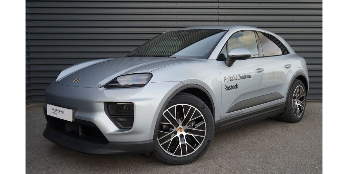 Porsche Macan 5.950 km 92.750 &euro; Papendorf 18059