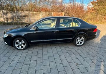 Skoda Superb 151.400 km 5.899 &euro; Schwaan 18258