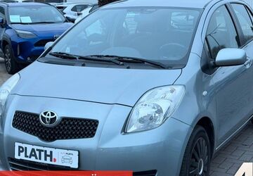 Toyota Yaris 124.200 km 4.990 &euro; Rostock-Warnemünde 18119