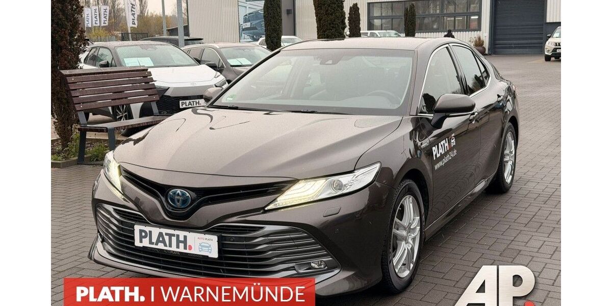 Toyota Camry 139.000 km 26.490 &euro; Rostock-Warnemünde 18119