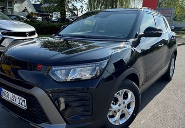 KGM Tivoli 4.800 km 22.900 &euro; Rostock 18069