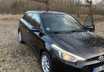 Hyundai i20 73.000 km 9.800 &euro; Rostock 18147