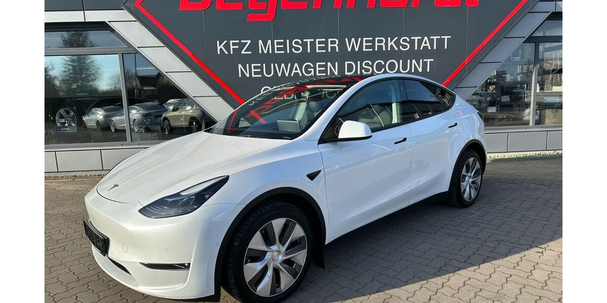Tesla Model Y 56.717 km 35.990 &euro; Mönchhagen 18182