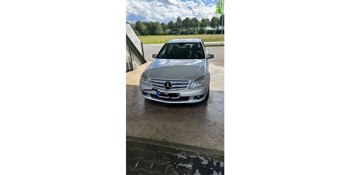 Mercedes-Benz C 180 207.000 km 5.600 &euro; Rostock 18059