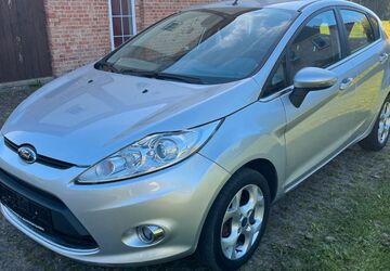 Ford Fiesta 74.250 km 5.490 &euro; Bargeshagen 18211