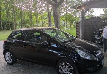 Opel Corsa 186.000 km 2.100 &euro; Satow 18239