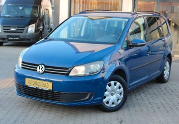 VW Touran 167.791 km 6.299 &euro; Rostock 18107
