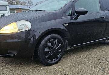 Fiat Grande Punto 186.321 km 2.505 &euro; Rostock 18059