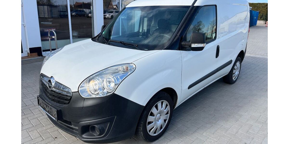 Opel Combo 144.533 km 3.500 &euro; Tessin 18195