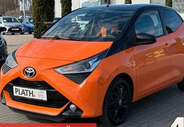 Toyota Aygo (X) 99.500 km 9.790 &euro; Rostock-Warnemünde 18119