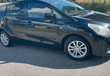Toyota Verso 131.805 km 9.100 &euro; Broderstorf 18184